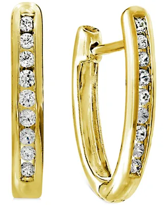 Diamond Extra-Small Hoop Earrings (1/6 ct. t.w.) in 10k Gold, 0.43"