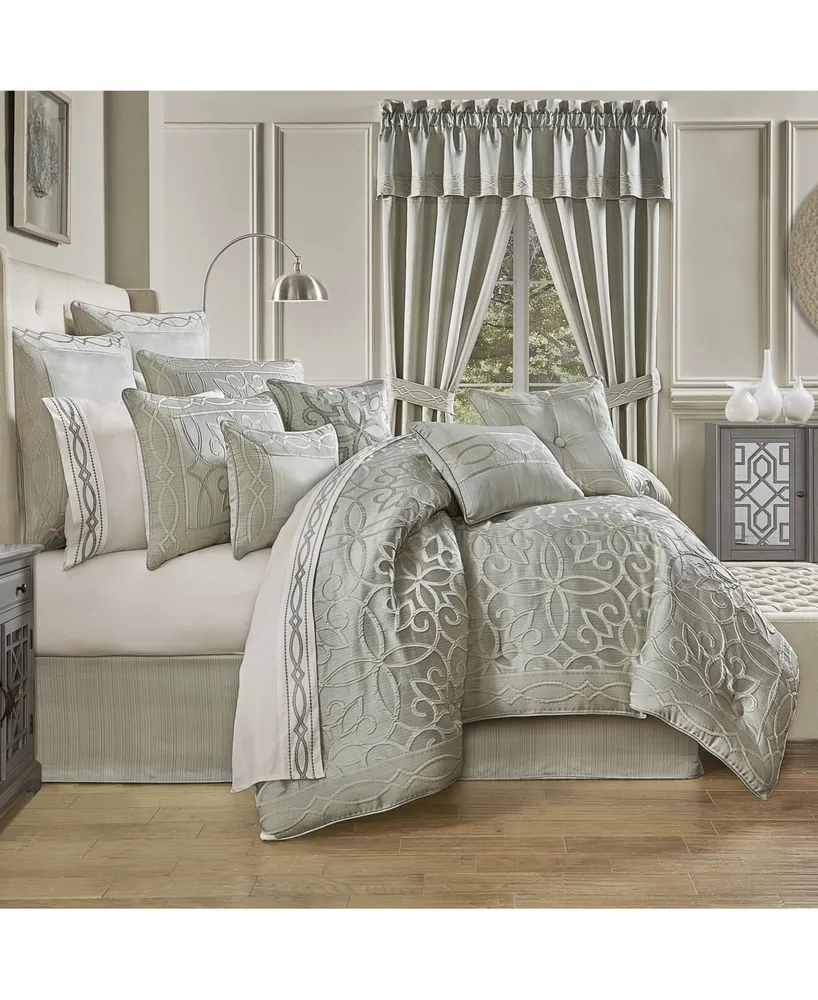 Five Queens Court Nouveau 4-Pc. Comforter Set