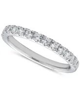 Diamond Halo Bridal Set ( ct. t.w.) in 14k White Gold