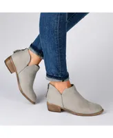 Journee Collection Women's Livvy Booties