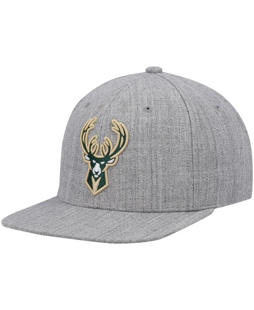 Men's Mitchell & Ness Heathered Gray Milwaukee Bucks 2.0 Snapback Hat