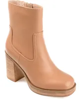 Journee Collection Women's Brittany Block Heel Booties