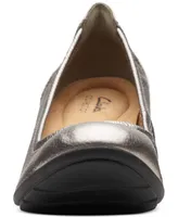 Clarks Women's Neiley Pearl Slip-On Pumps