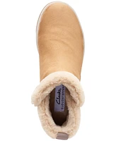 Clarks Women's Breeze Fur Booties