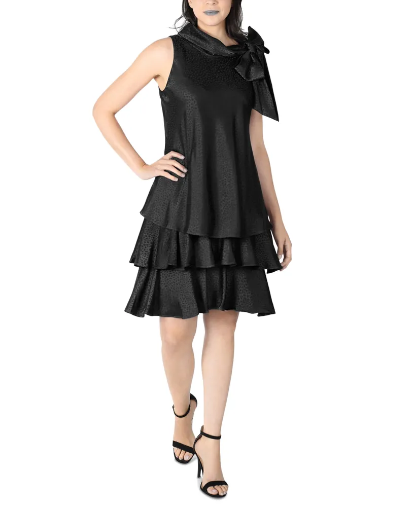 Trapeze Dress with Bow Neck