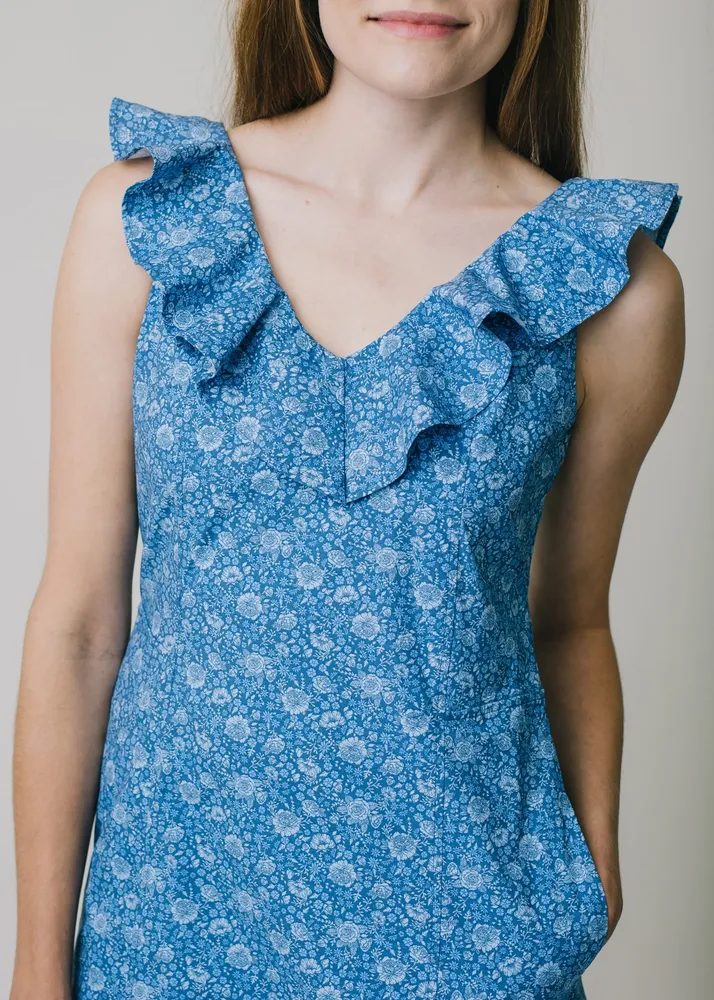 Hope & Henry Women's Organic Cotton V-Neck Ruffle Shift Dress