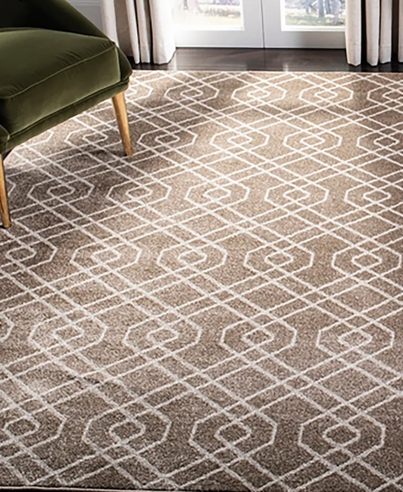 Safavieh Amherst AMT407 Wheat and Beige 4' x 6' Area Rug