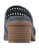 Cliffs by White Mountain Women's Corley Comfort Sandal