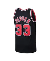 Men's Mitchell & Ness Scottie Pippen Black Chicago Bulls 1997-98 Hardwood Classics Swingman Jersey