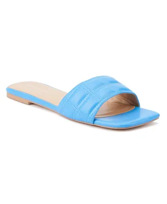 Fashion To Figure Women's Opal Wide Width Flats Sandals