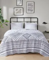 Intelligent Design Camila Reversible Quilt Sets