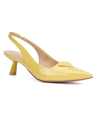 Torgeis Women's Alchemilla Pumps