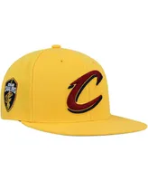 Men's Mitchell & Ness Gold Cleveland Cavaliers Side Core 2.0 Snapback Hat