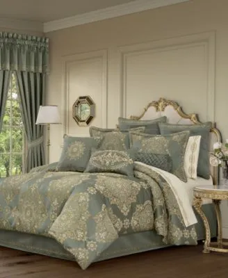 J Queen New York Soprano Comforter Sets