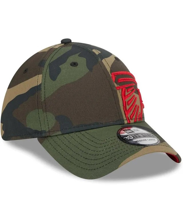 Men's New Era Camo Tampa Bay Buccaneers Punched Out 39THIRTY Flex Hat Size: Medium/Large