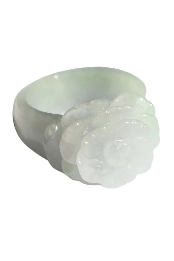 seree Rose — Off-white jade ring