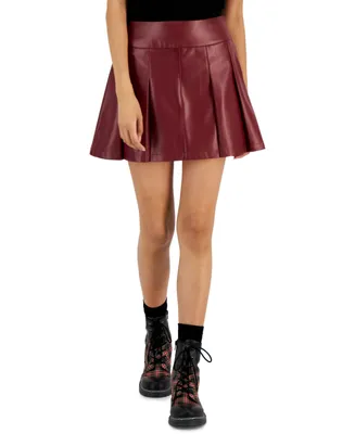 Tinseltown Juniors' Faux-Leather Pleated Mini Skirt