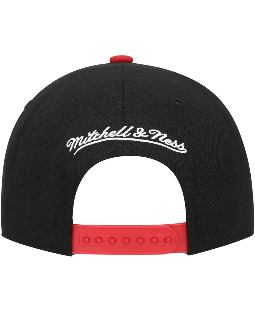 Men's Mitchell & Ness Black Miami Heat Soul Cross Check Snapback