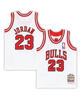 Infant Boys and Girls Mitchell & Ness Michael Jordan White Chicago Bulls 1997/98 Hardwood Classics Authentic Jersey