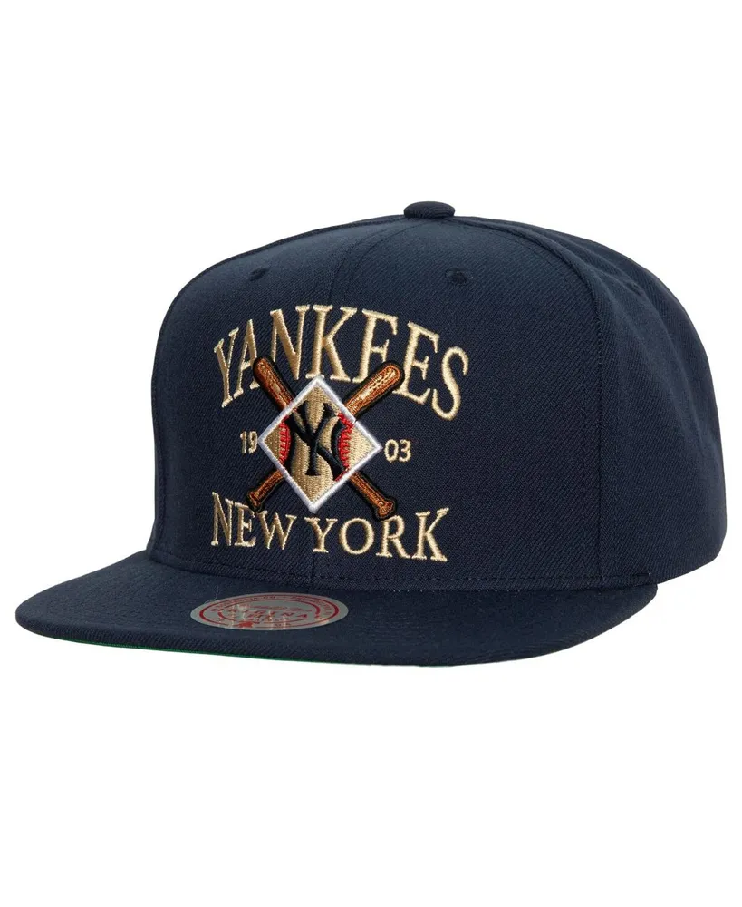 Men's Mitchell & Ness Cream New York Yankees Reframe Retro Snapback Hat