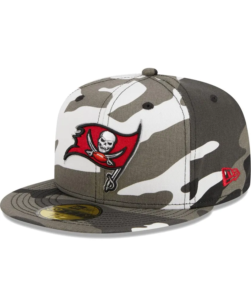 Men's New Era Black Tampa Bay Buccaneers on Low Profile 59FIFTY II Fitted Hat