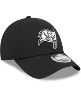 Men's New Era Black Tampa Bay Buccaneers Main B-Dub 9FORTY Adjustable Hat