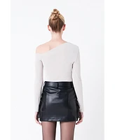 Women's Asymmetric Shoulder Top