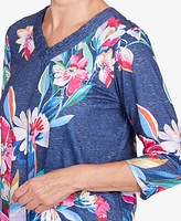 Alfred Dunner Petite in Full Bloom Placed Floral V-neck Top