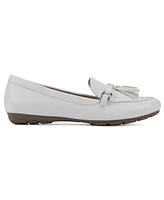 Cliffs by White Mountain Women's Gush Strap Detail Loafer