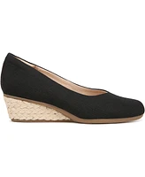 Dr. Scholl's Women's Be Ready Wedge Pumps