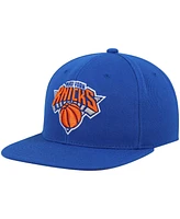 Men's Mitchell & Ness Royal New York Knicks Core Side Snapback Hat