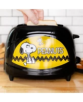 Uncanny Brands Peanuts Snoopy Two-Slice Toaster - Toasts Your Favorite Beagle On Your Toast