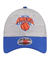 New Era Men's Heather Gray/Blue New York Knicks Active Digi-Tech Two-Tone 9Forty Adjustable Hat