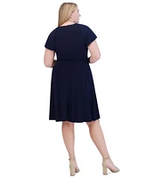 Jessica Howard Plus Size Keyhole Fit & Flare Dress