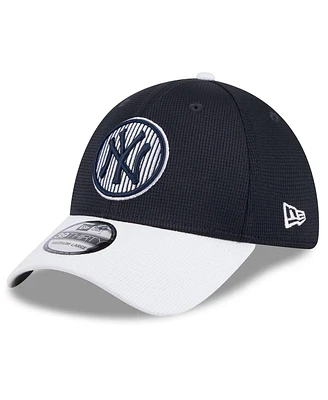 New Era Men's Navy York Yankees 2024 Batting Practice 39THIRTY Flex Hat