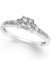 Diamond Promise Ring in 10k White gold (1/4 ct. t.w.)