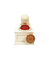 Department 56 Snowbabies Clasb Family Favorite