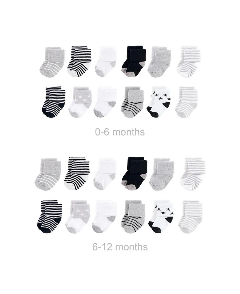 Hudson Baby Baby Boys Hudson Unisex Grow with Me Cotton Terry Socks, Gray Black Stars, 0-6 and 6-12 Months