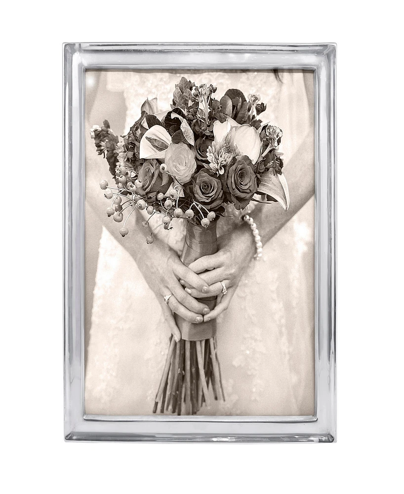 Mariposa Signature Frame, 8"x10"