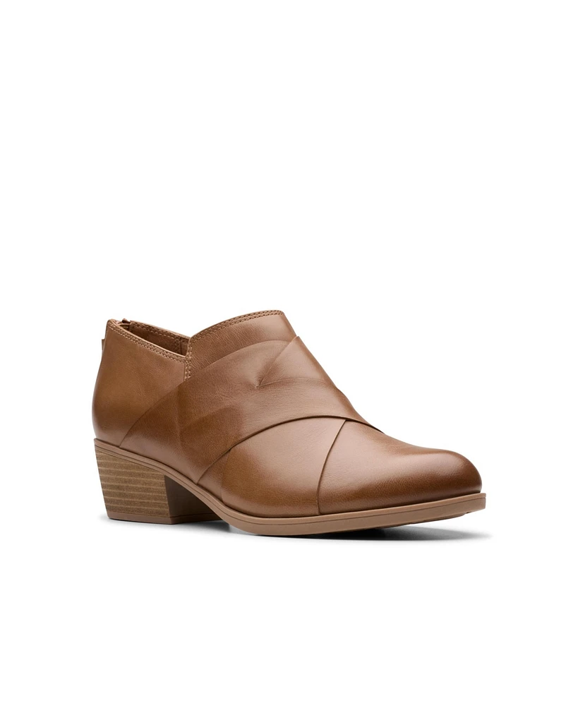 Clarks Women's Collection Charlten Gema Boots