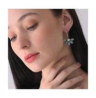 Sohi Women's Flower Drop Earrings