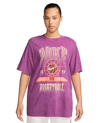 Nike Women's Basketball Graphic T-Shirt