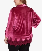 Ruby Rd. Plus Stretch Velvet Lace Trim Top