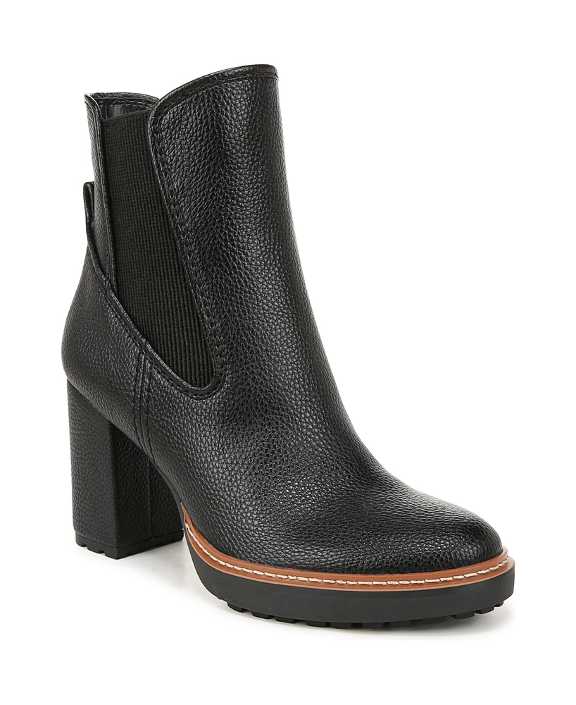 Naturalizer Deserve Lug Sole Chelsea Booties