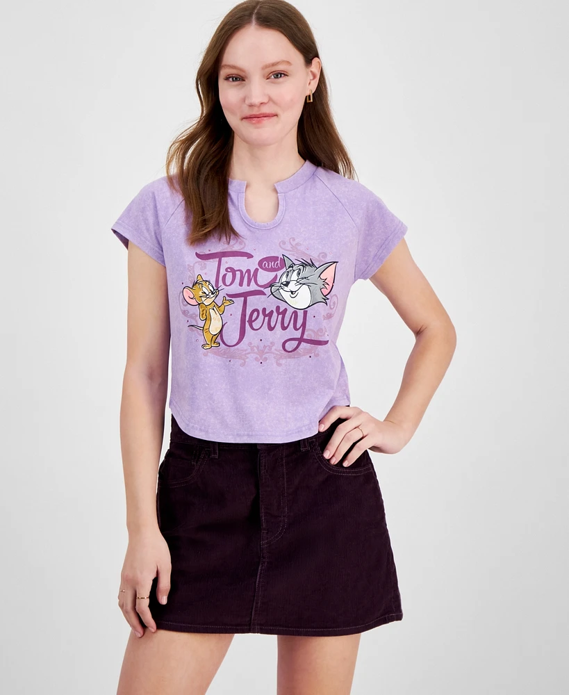 Freeze 24-7 Juniors' Tom & Jerry Embellished Raglan Baby Tee