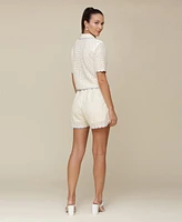 Avec Les Filles Women's Scallop Crochet Shorts