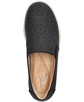 Easy Street Women's Ying Comfort Slip-On Flats