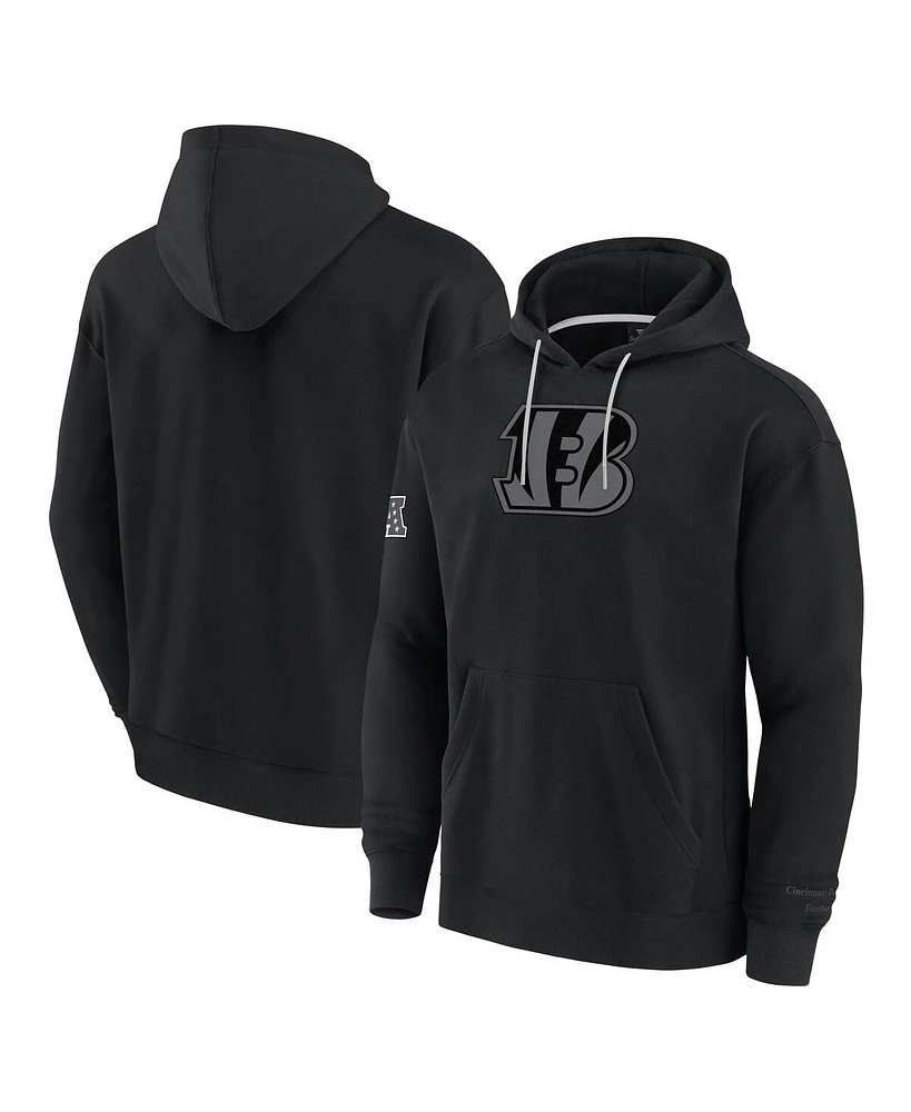 Fanatics Men's Black Cincinnati Bengals Elements Pace Fleece Pullover Hoodie