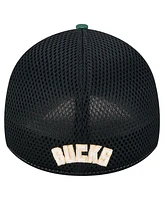 New Era Men's Hunter Green Milwaukee Bucks Active Tech Neo Flex 39THIRTY Hat