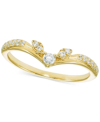 Diamond Chevron Contour Band (1/4 ct. t.w.) in 14k Gold